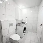Hotel Adam Apart *